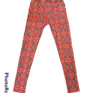 Lularoe OS red and brown print leggings